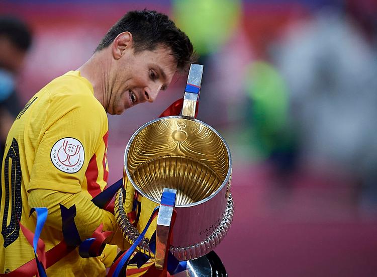 华体会官网入口- 肖战回应小城良方开机争议 